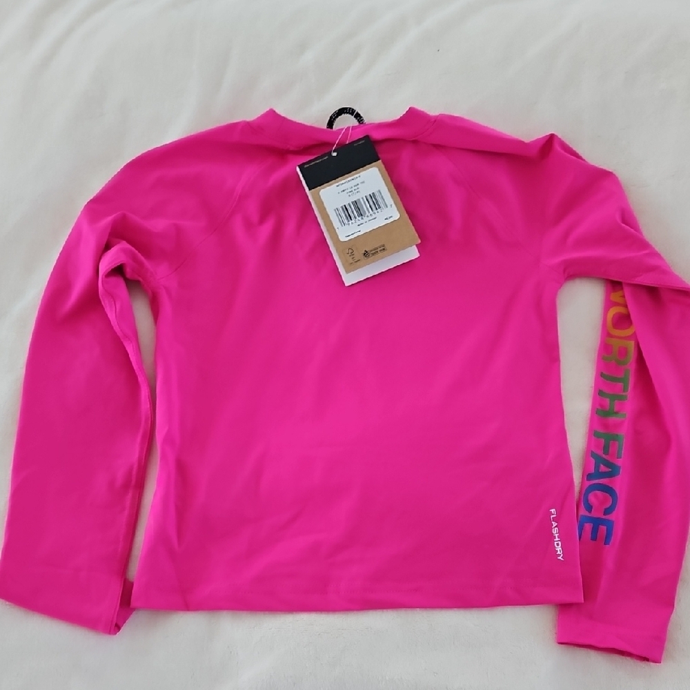 The North Face Vibrant Pink Long Sleeve Sun Tee - Picture 14 of 14